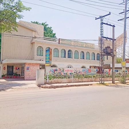 Hotel Silver Sand Multan Exterior photo