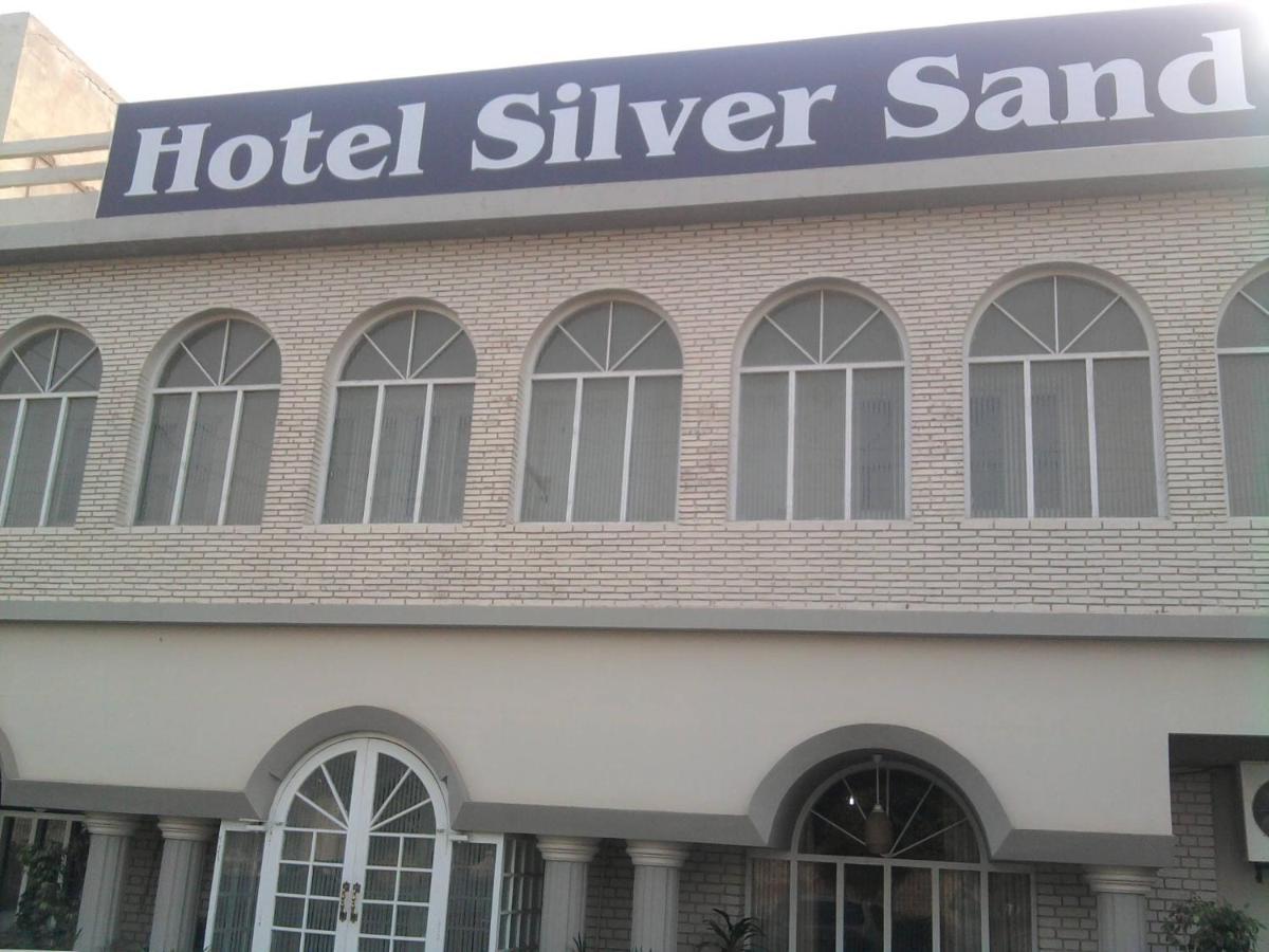 Hotel Silver Sand Multan Exterior photo