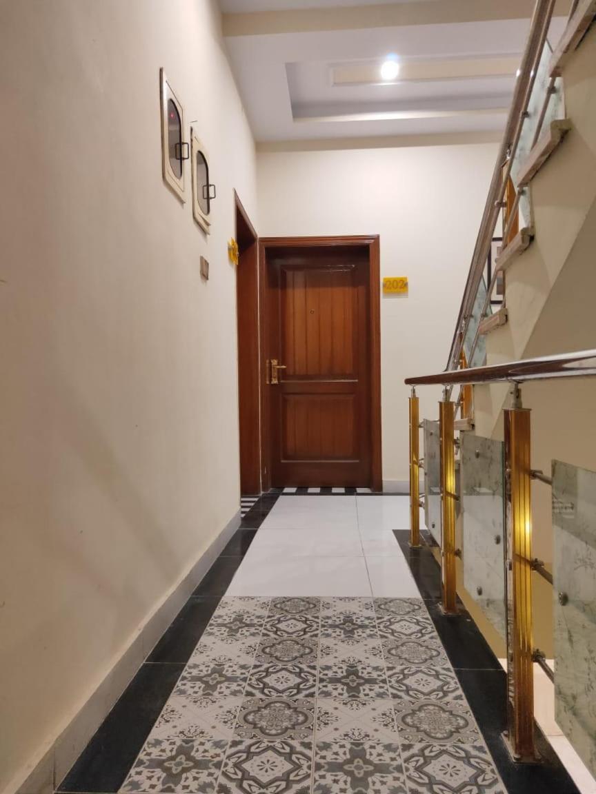Hotel Silver Sand Multan Exterior photo